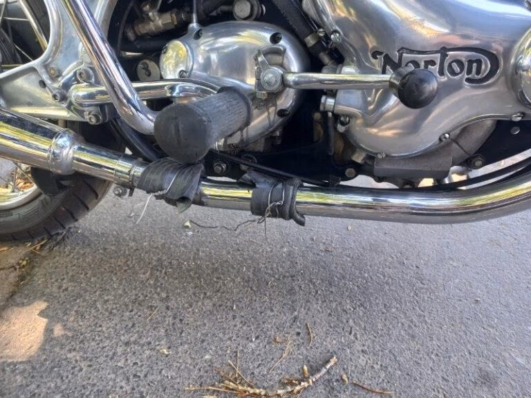 Commando Isolastic Exhaust System